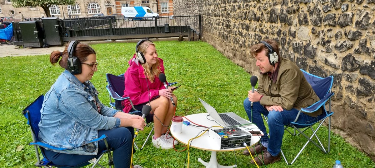 carlyapp's tweet photo. @JonesyFay just about to go live for the Conservatives on @BBCRadioWales with @jamswilliams85 and @shelleyphelps https://t.co/f5l9gPMHXb