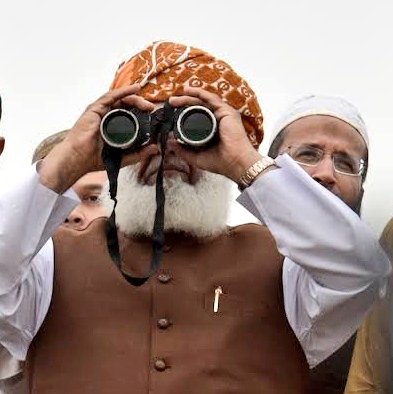 So Molana Fazal Ur Rehman has suddenly turned into an angel, thank kiska krna hae ⁉️ what we gonna do without "diesel...diesel' slogans.

Nice dry cleaning dear......