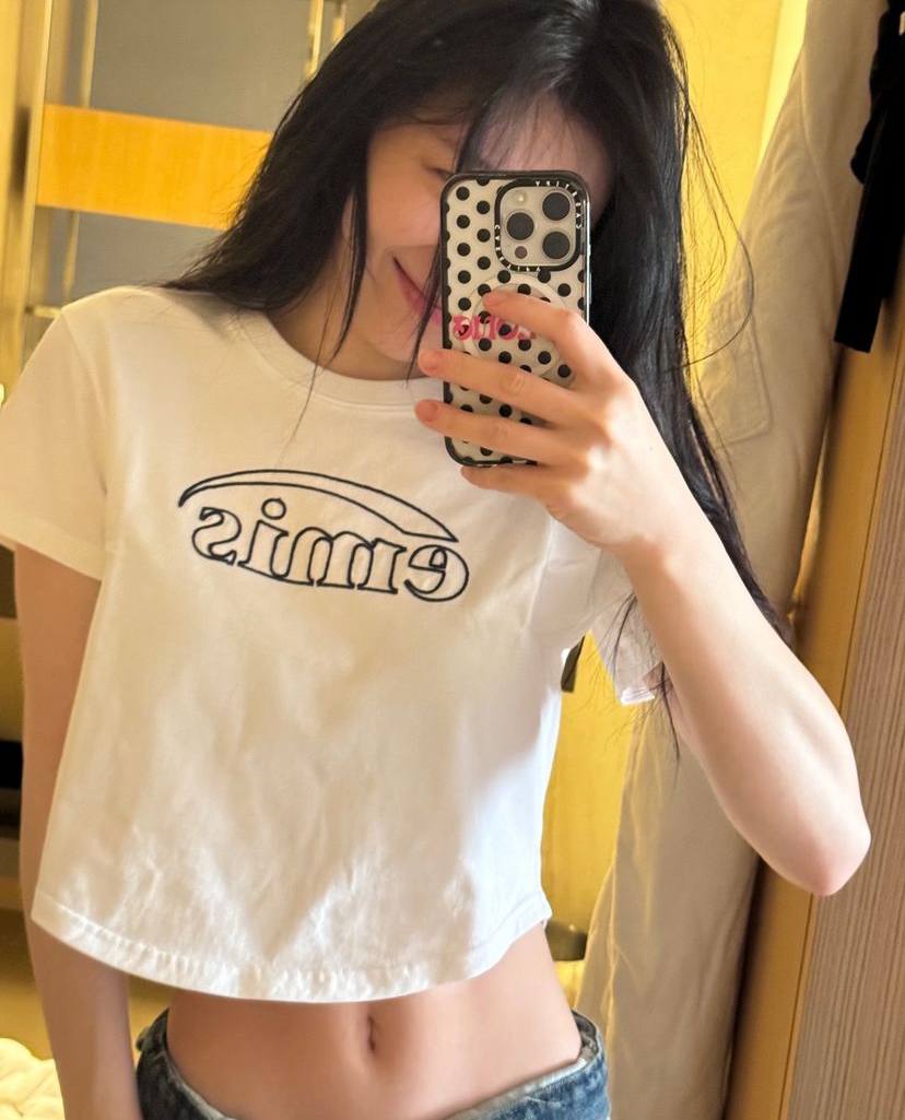 chaeryeoingi's tweet photo. Pamer casing baru sih https://t.co/o0kVGy03nT