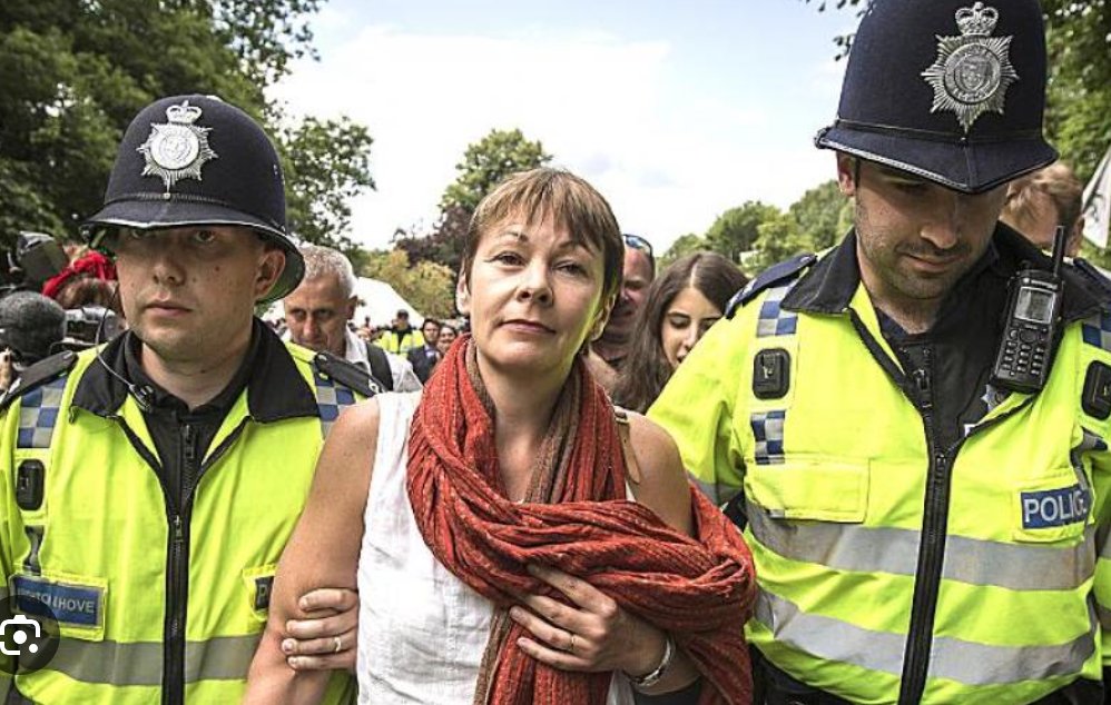 The election means many things, but one if them is that @CarolineLucas will no longer be in Parliament. Here's just five things I think she got right. 1) She opposed coal power expansion, fracking etc while the mainstream laughed at her for saying renewables could power Britain