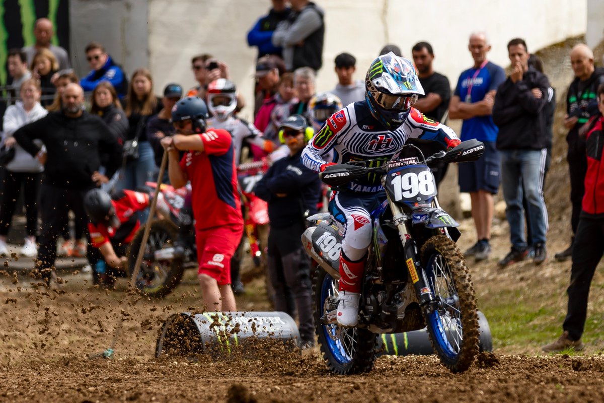 THE MONSTER ENERGY MXGP OF FRANCE WAS WILD 😰 Dive inside MJC Yamaha Official EMX125 riders tough race and more at the mythic Saint-Jean-d'Angély venue 👇 mxgp.com/news/yamaha-in… #MXGP #Motocross #MX #Motorsport #MonsterEnergyMXGPFrance
