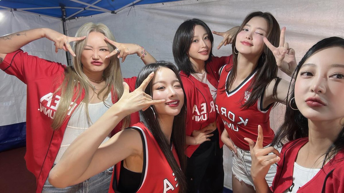 DivinExid's tweet photo. これもう半分ぐらい夏に来日ライブがあるというフラグだろ…（願望）
#EXID https://t.co/oaDKn1wn0i