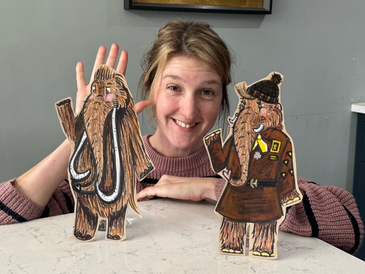 Helloooo! Thanks for everyone’s support showing my bookmarks love in this years #bookmarkproject. What a great job 1st Burley Brownies and @slhattersley do every year, raising funds for Katiyo Primary School in Zimbabwe