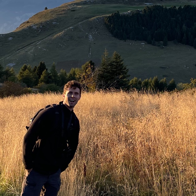 MobS Group @ FBK (@mobs_fbk) on Twitter photo 🚨Today we present Sebastiano Bontorin! <a href="/notsebastiano/">Sebastiano Bontorin</a>
👀Sebastiano is a PhD student working on complex systems modeling applied to urban systems and human mobility, with an interest in network geometry. He is also motivated by the study of sustainable transportation in cities. 🚨Today we present Sebastiano Bontorin! <a href="/notsebastiano/">Sebastiano Bontorin</a>
👀Sebastiano is a PhD student working on complex systems modeling applied to urban systems and human mobility, with an interest in network geometry. He is also motivated by the study of sustainable transportation in cities.