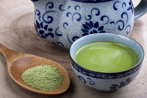 Matcha Green Tea is the finely ground powder of new leaves from shade-grown (90% shade) Camellia sinensis green tea bushes.🍵 Matcha has many health benefits such as cancer prevention, heart health, obesity, blood sugar, oral health, gut health, relaxation and more including new