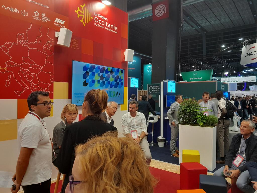 ADOCC_'s tweet photo. 🔊 En direct de @VivaTech
Présentation du dispositif d'#incubation #henera pour les #startup de la filière des énergies décarbonnées sur le pavillon de la region @Occitanie
RDV sur le stand H22 !🤝 https://t.co/99k79MWAVb
