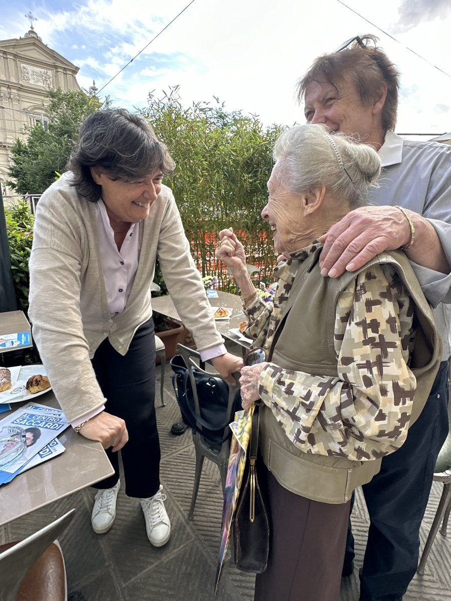Sto facendo tesoro di tutte le vostre idee, segnalazioni, indicazioni, ma uno dei messaggi più belli di questa campagna elettorale mi arriva da una nonna fortissima che mi dice di pensare ai giovani e di non smettere mai di avere fiducia nel futuro.
#alcentroconsaccardi