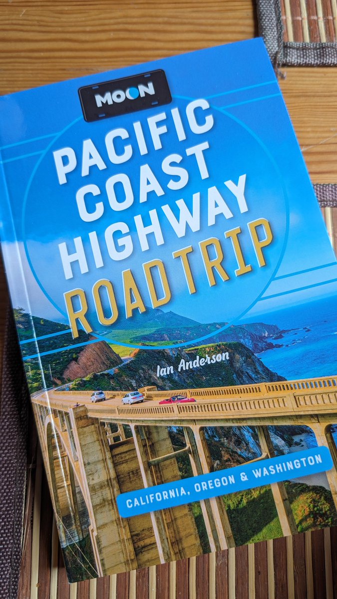 Please leave your tips for our #PacificCoastHighway road trip in August here ⬇️. 🥰 Which photo spots shouldn't be missed, maybe some that not all the tourists go to (unlikely, I know)? Any puddle spots in Seattle or San Francisco? ☺️ #pnw #pacificnorthwest