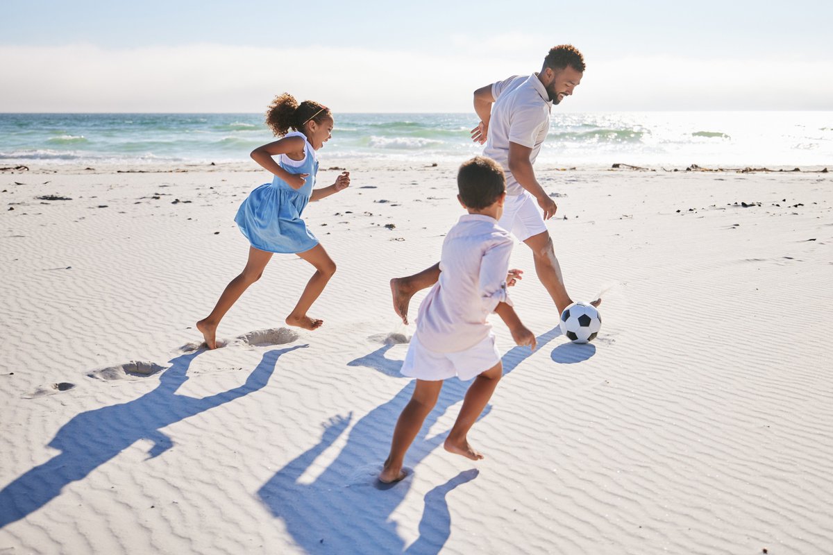 EM-Spiele beim Public Viewing im Urlaub erleben? alltours hat seine Hotelpartner gefragt, wie sie sich auf die EM vorbereiten und welche Hotels ihren Gästen ein besonderes Zuschauererlebnis bieten wollen:  bit.ly/4awpRXE