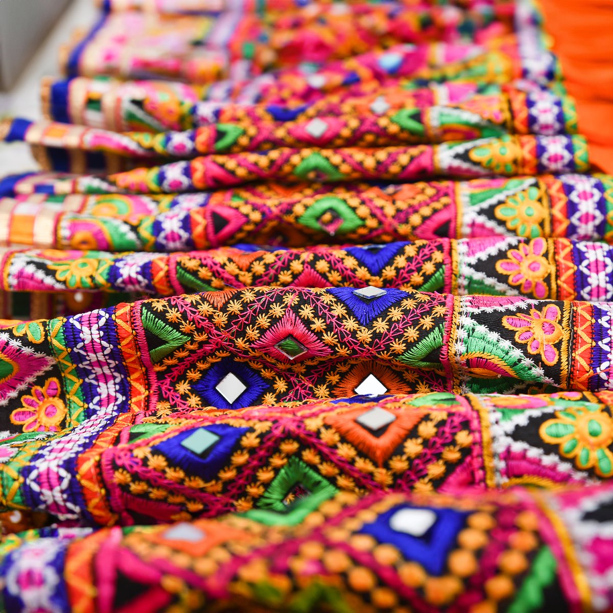 One of the most beautiful crafts of Telangana, the Banjara needle craft is exclusive to the nomadic art forms of the area. 

#TelanganaTourism #BanjaraNeedleCraft #HeartOfDeccan