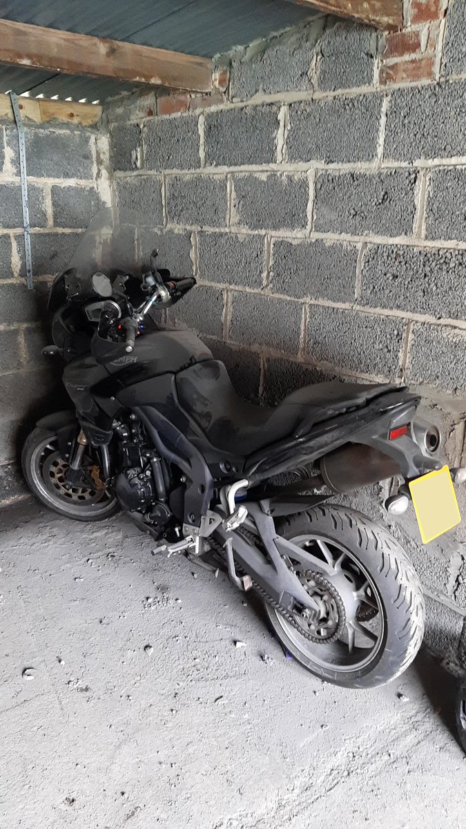We assisted @WYP_BradfordS patrol and other colleagues in the Holmewood area earlier, recovering these two confirmed stolen motorbikes. More anti-social or otherwise illegal use prevented. #opsteerside