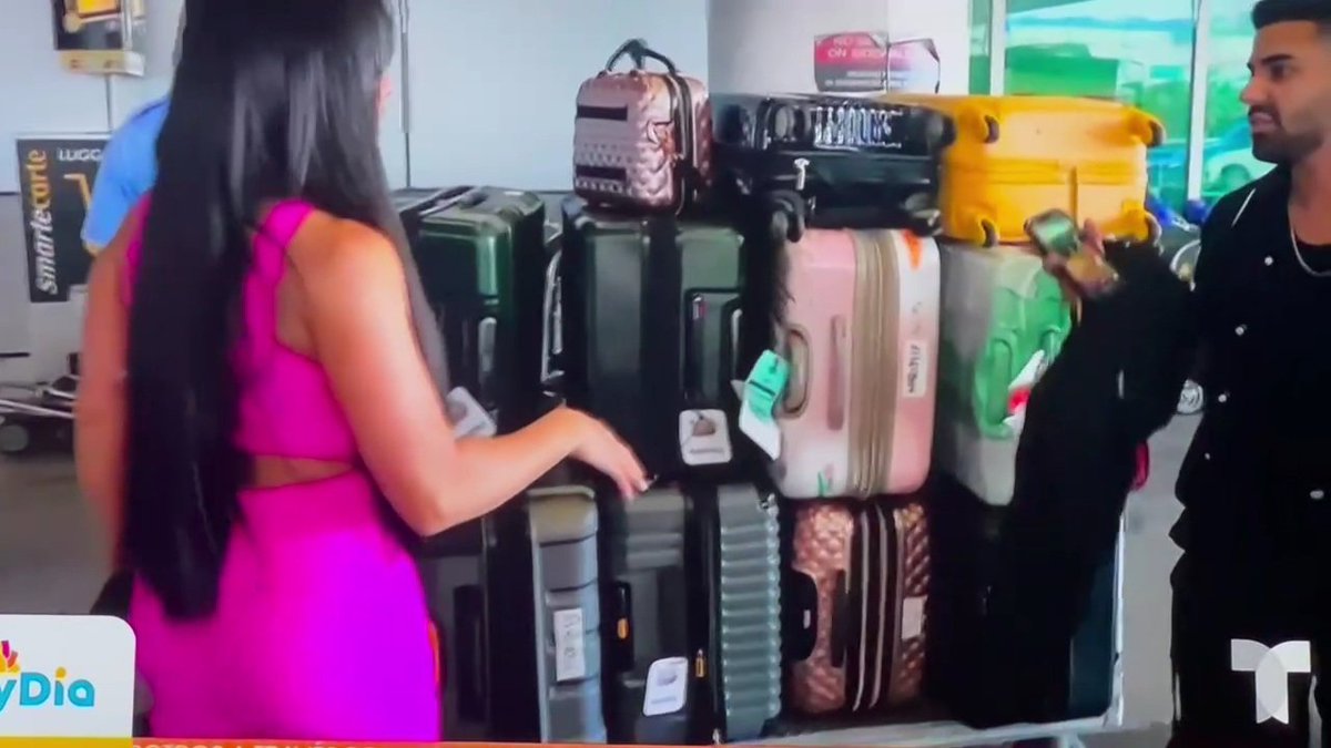 Soy Maripily cuando tengo que irme de viaje por 3 días 
#LCDLF4 
#TeamTierra