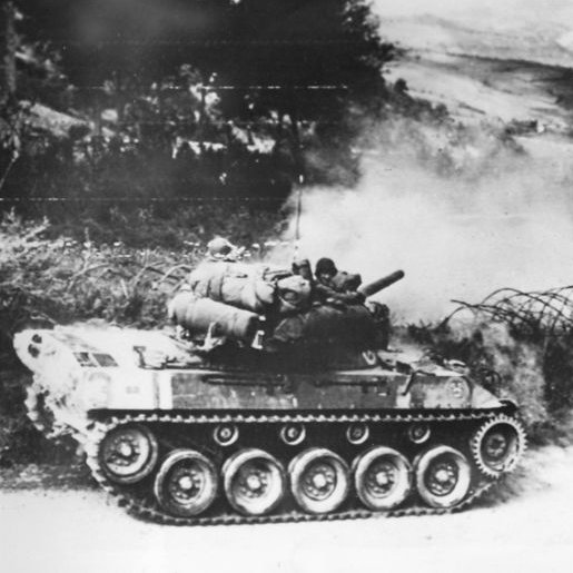 The GMC M18 Hellcat tank destroyer first went into battle #OTD in 1944 in Italy. The Hellcat design prioritized high speed over thick armour, relying on speed and surprise for protection. #tanks #history #WW2 #WWII