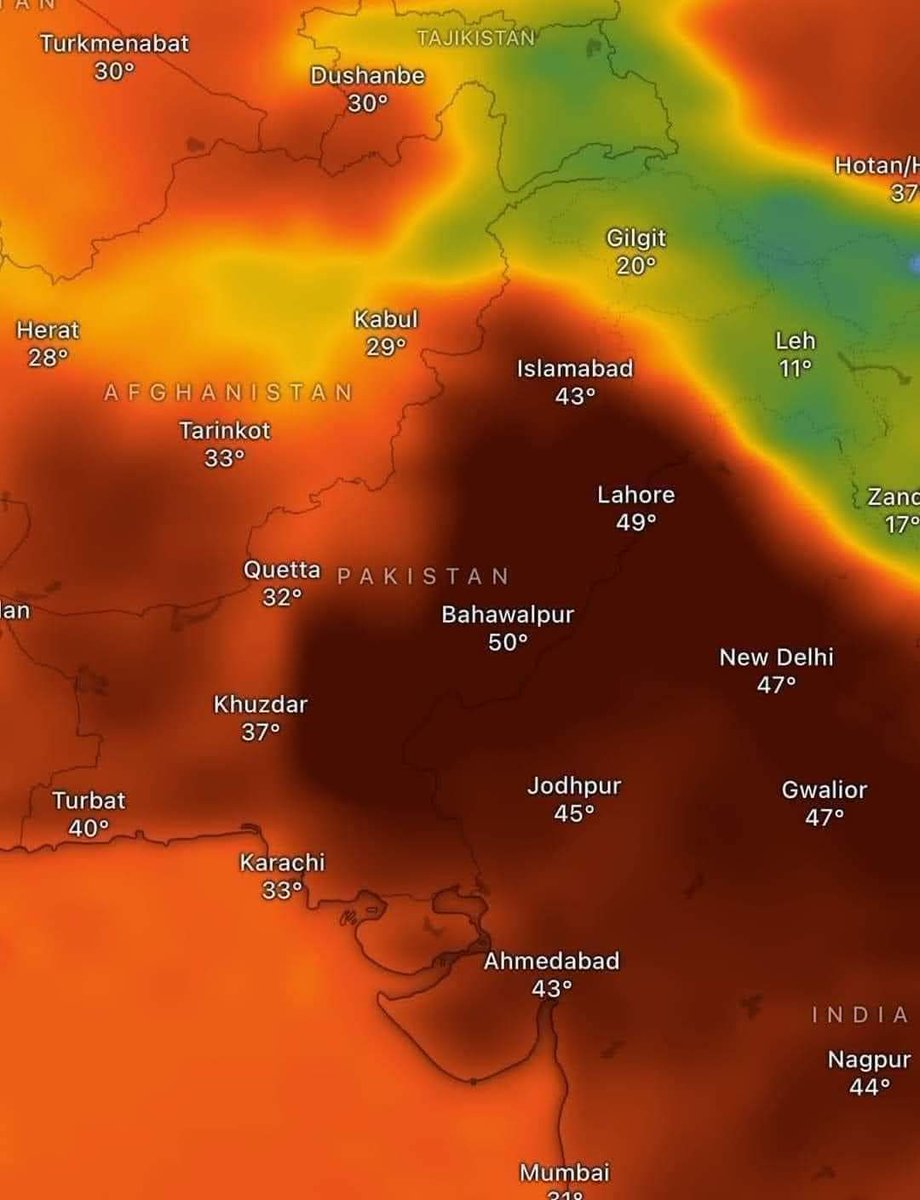 پہلے پہل سنا تھا کہ زمین سورج کے گرد گھوما کرتی ہے مگر لگتا ہے آج کل سورج ☀️ پاکستان 🇵🇰 کے گرد گھوم رہا ہے ۔ ہو کرے زمین مستیاں #heatwave