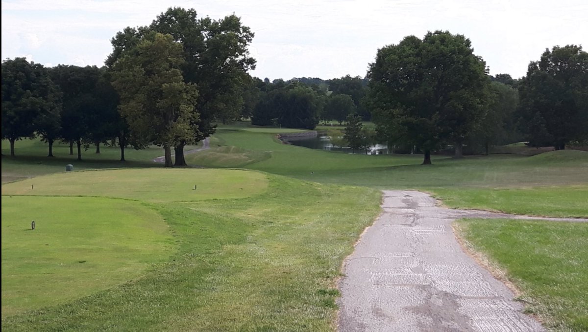 Gonna play the Wildcat Course at U Club in Lexington tomorrow for the first time. I know it’s not the Big Blue Course but what can I expect? 

#golf #golfcourse #golfdesign #golfmaintenace #golfcoursearchitecture #golfchat #kentucky