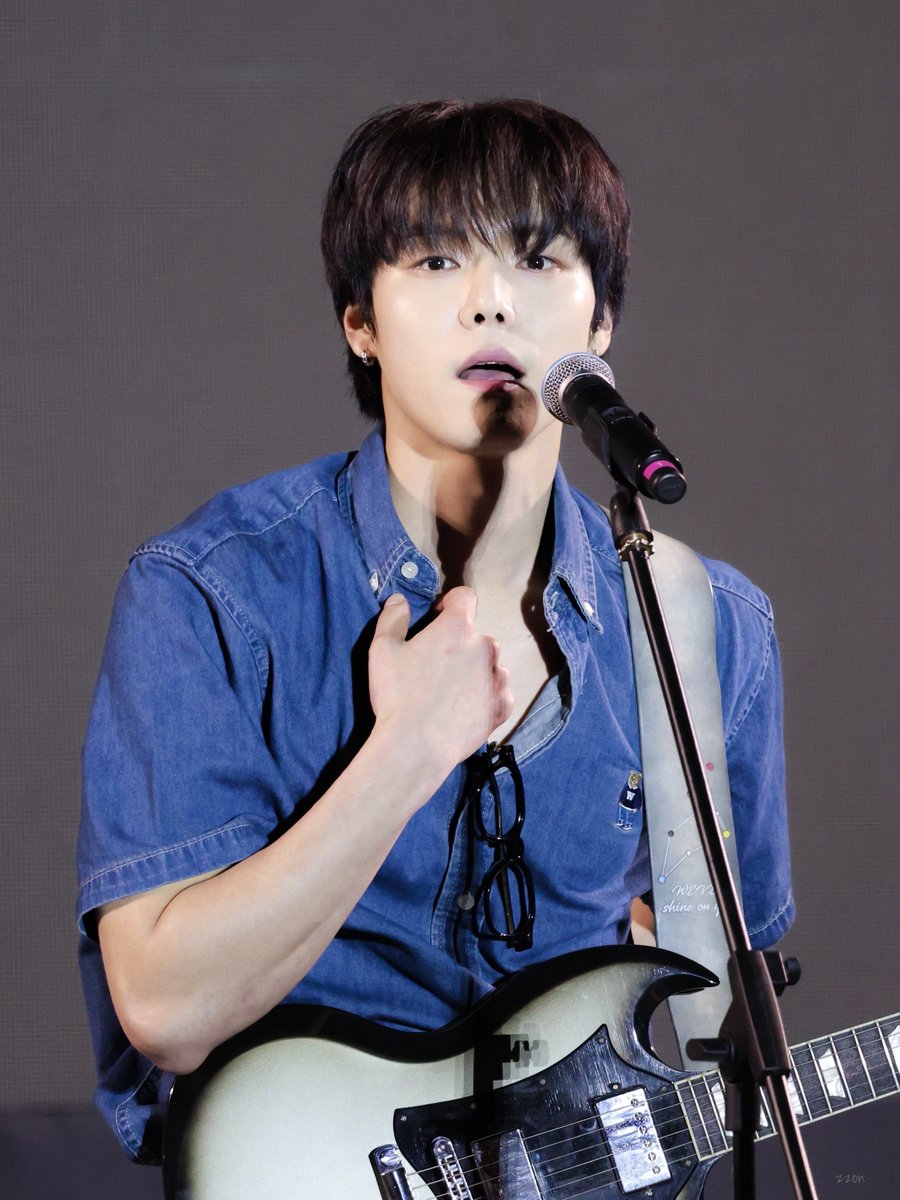 240523 청강대학교 원위

용훈이 흑발 최고🥰🖤

#용훈 #YONGHOON #원위 #ONEWE