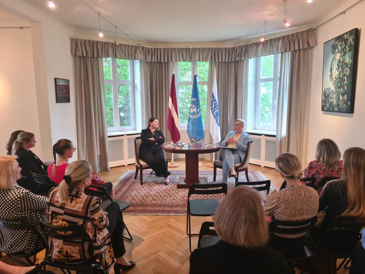 It was indeed an honour to host @W1D_OSCE - women working with security issues in OSCE and beyond - at the 🇱🇻 Mission, share my story and exchange views on how we can support and empower other women around us. Thank you for inviting me to share the highlights of my journey!