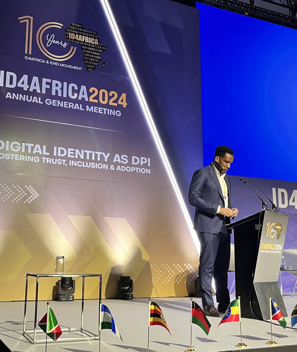 Live at #ID4Africa2024 Day 3: @mamcnaughton from @LetsCoDevep is moderating Part II of The Guardrails Trilogy: Building Trust & Protecting Human Rights Watch: youtube.com/live/K-dBcA45k…