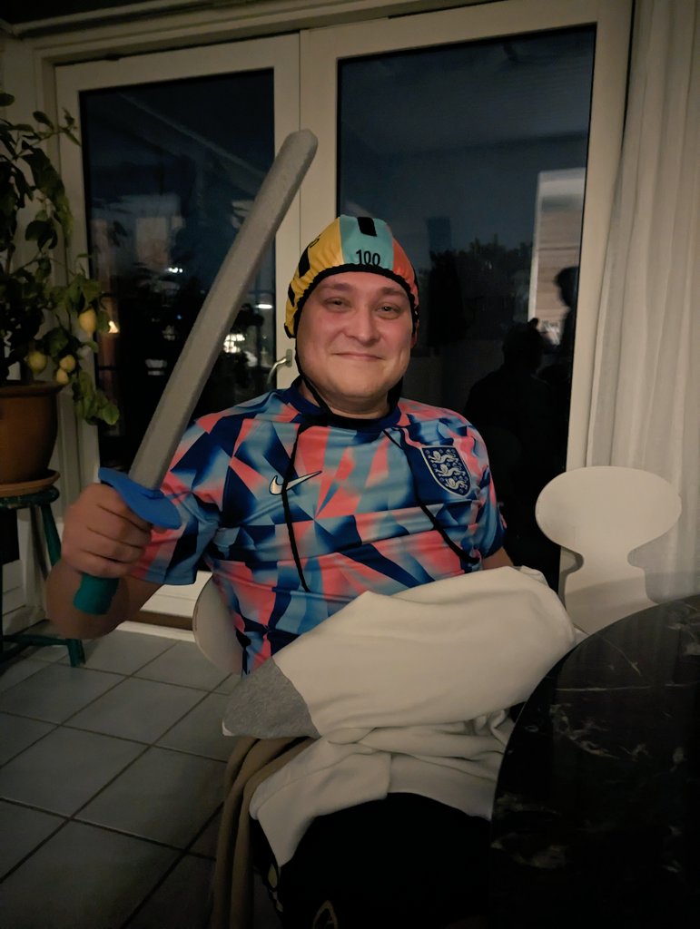 */- Trizzy =/ tweet media