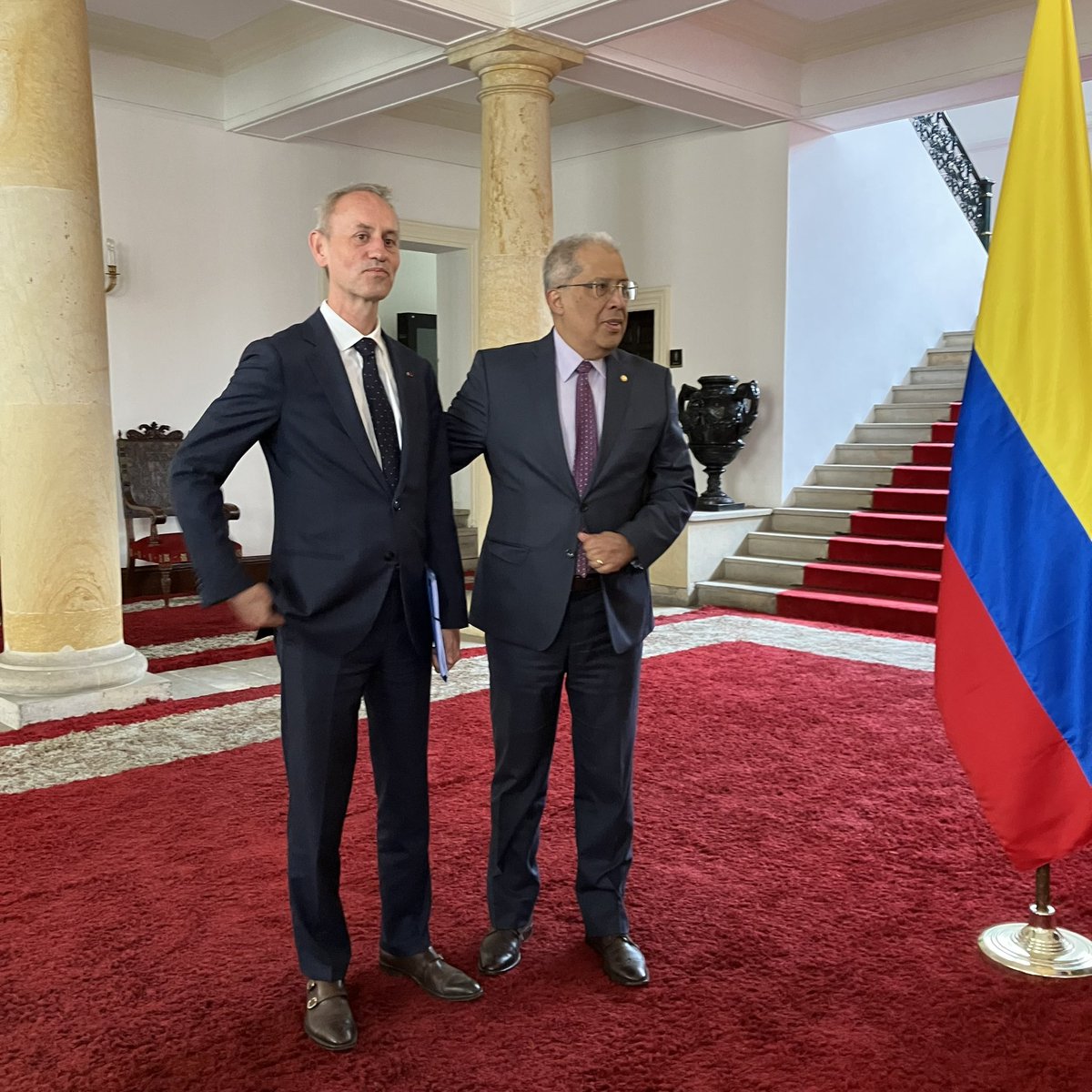 Primeras consultas políticas Colombia-Bélgica entre @Belgiumdgb y el viceministro @franccoy @cancilleriacol en Bogotá el 22/5/2024: unidos por una visión humanista y social de los grandes temas regionales y globales 🇨🇴🇧🇪🤝