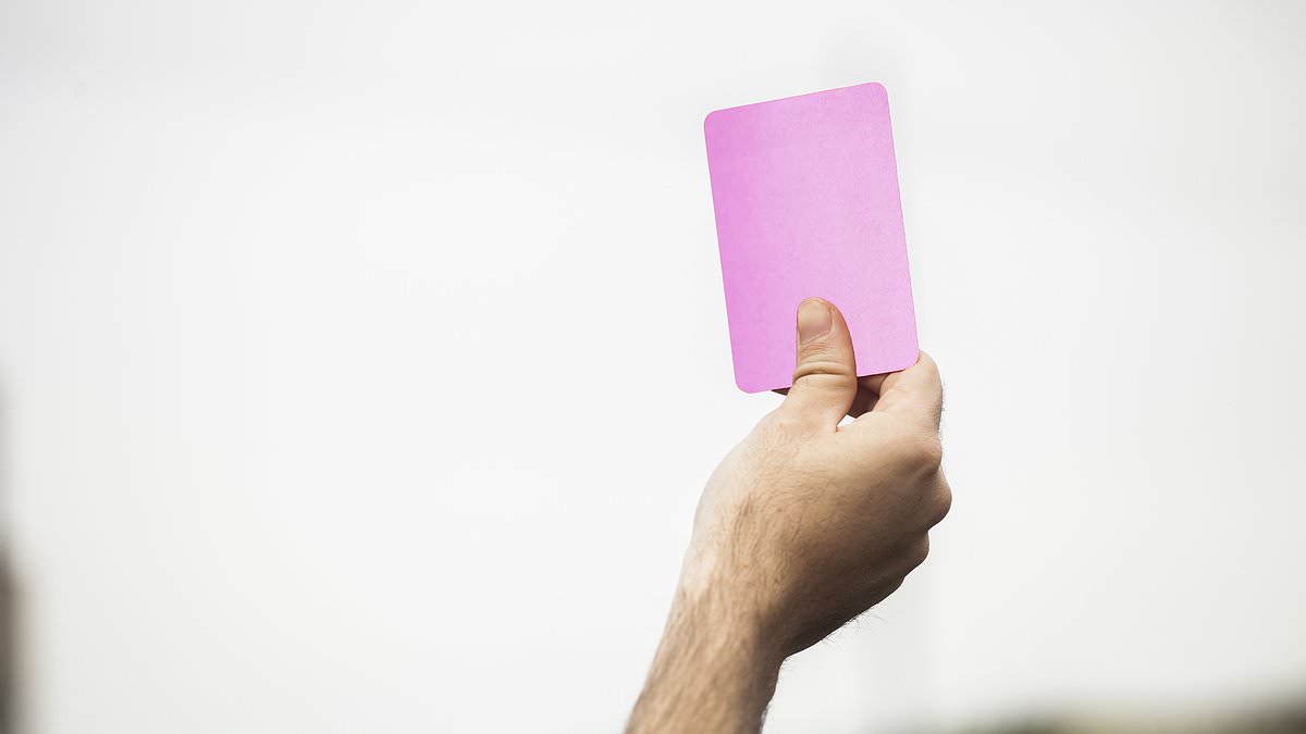 Referees will show footballers a PINK CARD in big matches this summer, with a new rule put into action trib.al/7I3EZeG