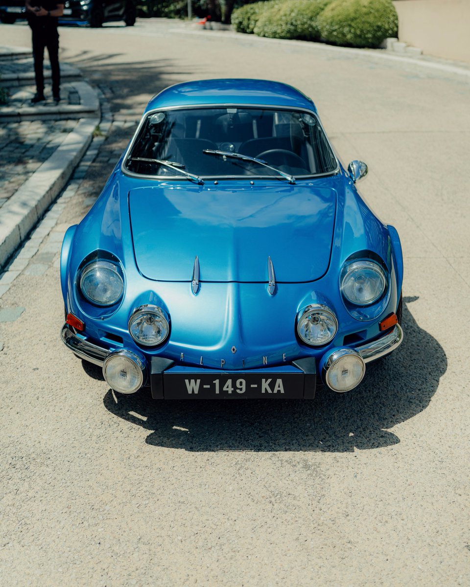 Kicking off our #MonacoGP weekend with this beauty 😍 @OconEsteban 🤝 @AlpineCars A110 Berlinette, from 1976