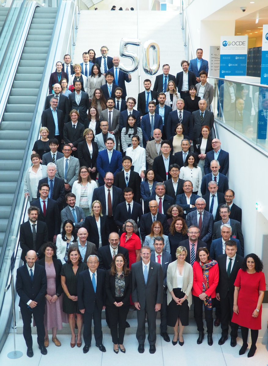 📢 The OECD #RDPC Committee held its 5⃣0⃣th meeting on 15-16 May.
 
200+ representatives from 46 countries discussed:
 
👥 Place-based Policies
🌲 #Climate Resilience
📈 Demographic Change
🏥 Inclusive #Infrastructure
🤖 #AI for Policy
 
More info 👉 oe.cd/5yy