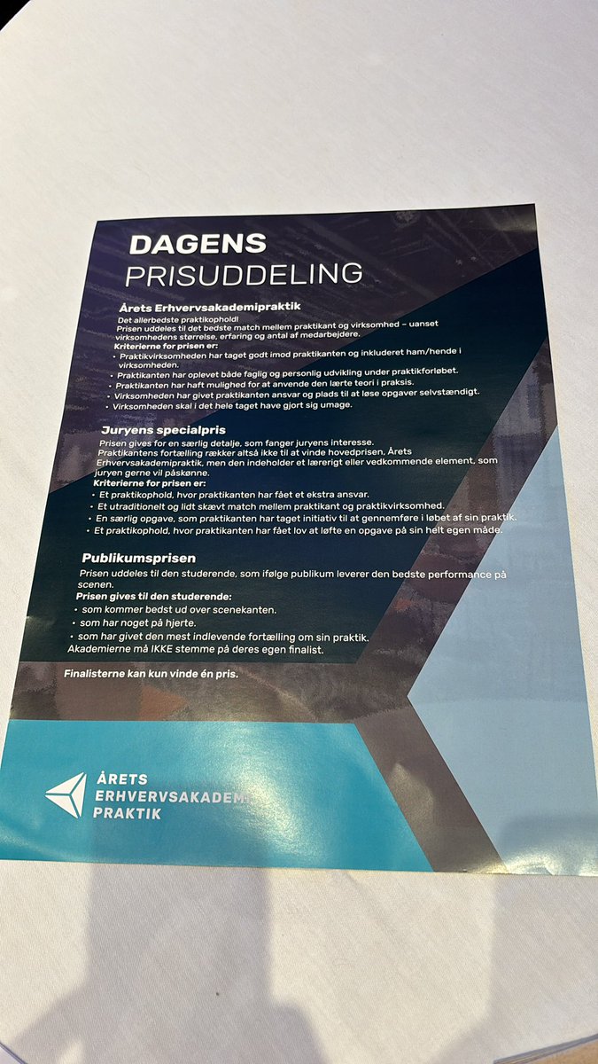 Jorgen71's tweet photo. Så er vi klar til en spændende prisuddeling 👍🏽😊 https://t.co/l9bKo1dsLM
