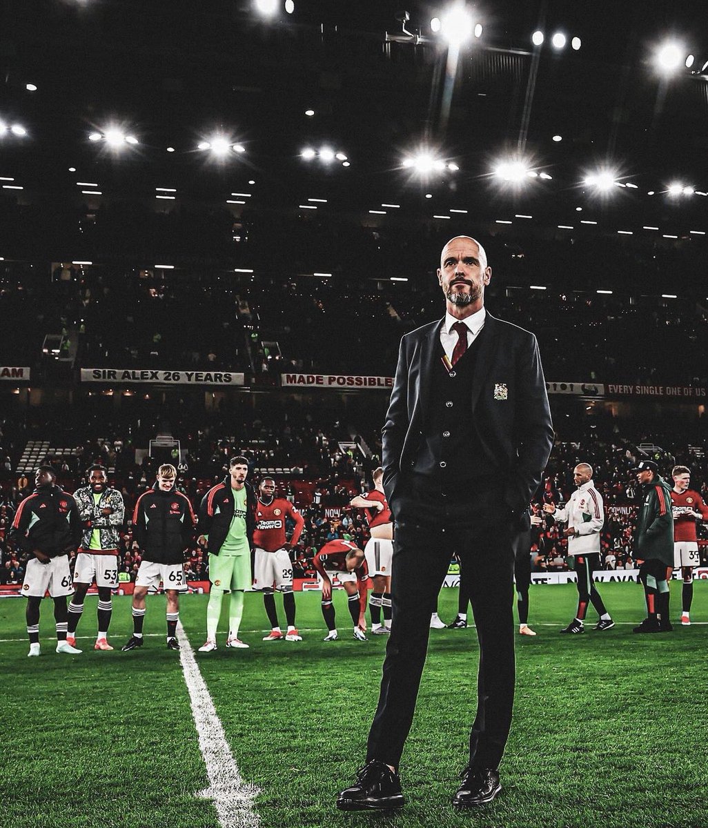UTDKarra's tweet photo. Let's give Erik Ten Hag another last chance @ManUtd Don't sack him please 🥺🙏

#TenHagin https://t.co/35MJpIc2NR