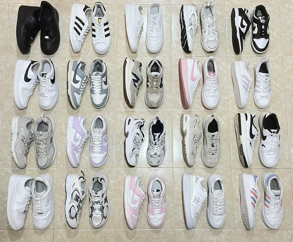 daisysneakers tweet media