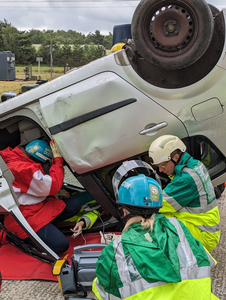 BASICS_HQ's tweet photo. Our July ICC has spaces! Develop your medical skills, leadership, cross-team comms and judgement. For experienced HCPs (min. 3 years post-reg). https://t.co/pOAdBC9pJ3
#BASICS_HQ #ICCourse #PHEM #Phemtraining #prehospital #immediatecare #emergencymedicine #emergencyresponse https://t.co/zvUdRt6Bdf