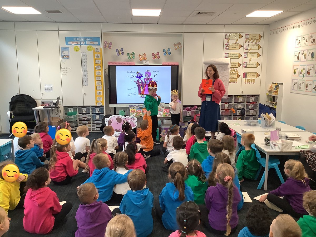 westheathprim's tweet photo. Year 1 had a great morning yesterday - we had our very own author visit! The children were read one of Hannah Shaw's own stories and she even helped us to draw our own character! #WHPSClass3 #WHPSClass4 https://t.co/8dymsuKPG7
