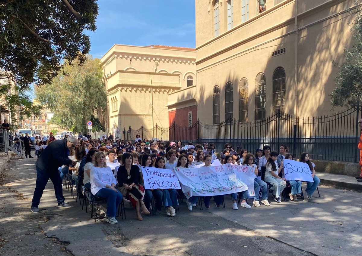 Il segretario generale della Cisl #LuigiSbarra oggi a Palermo alla presentazione del “Museo del Presente” insieme a Maria Falcone in occasione del trentaduesimo anniversario della strage mafiosa di Capaci.