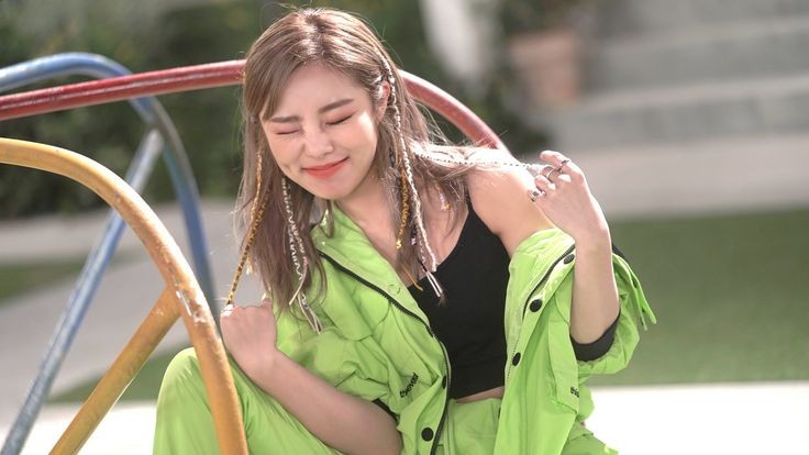 mamamoocafe's tweet image. [🥑] ☾☼༄✿ order 

Dear @wheemoring ,

✎ now you have someone sending one for you, also sorry to hear about your break up 😞

                               ♡ anon

♪♫ Here I Am - Wheein  ♫♪