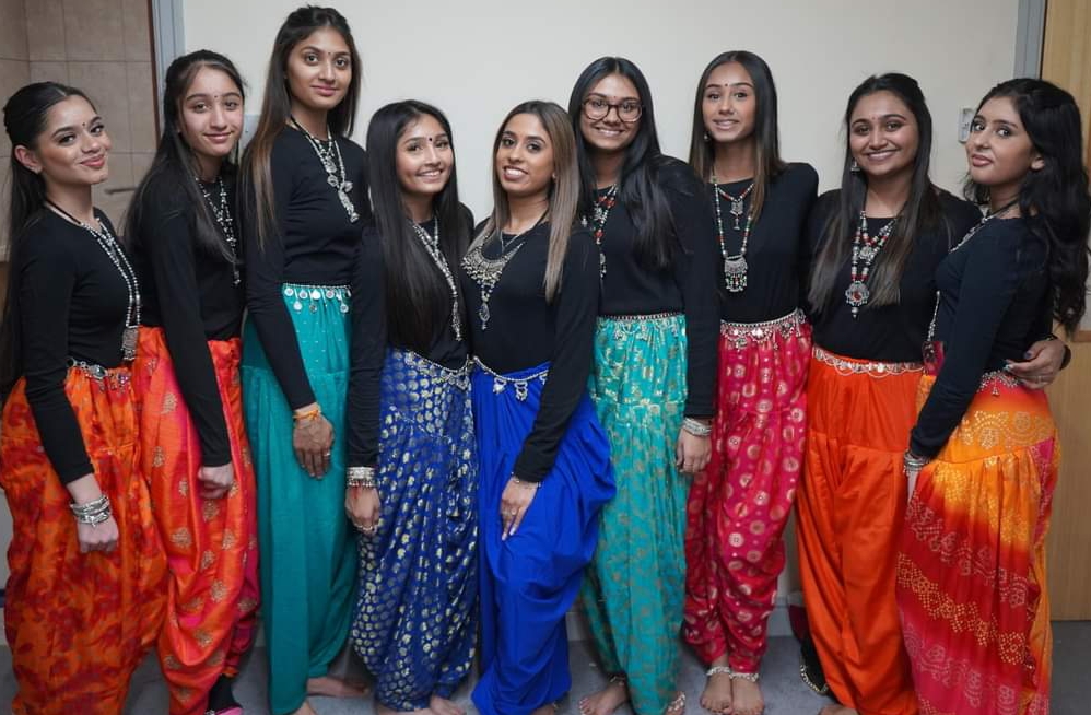 Festival Oldham 2024 💃🏽 Saturday 1st June Dancing Diyas Come and be amazed by the dazzling Dancing Diyas. The Oldham based dance company bring their heritage and culture alive through dance especially for the festival.