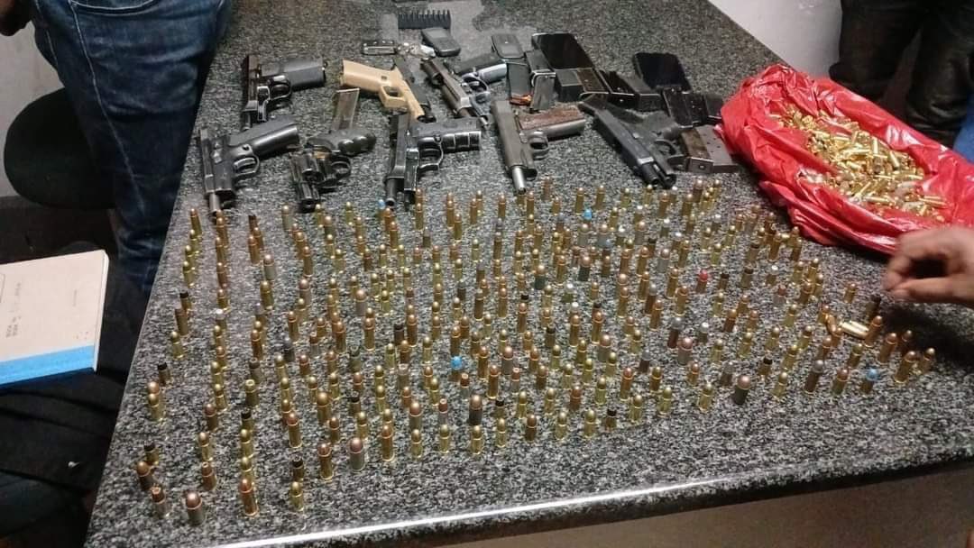 BREAKING NEWS: An illegal Somalian foreigner was arrested by SAPS after he found with 8 firearms and 557 rounds of Ammunition in Johannesburg Gauteng. He was discovered that he was renting them out to individuals from Eldorado Park, Riverlea, and Westbury for R1500 for each