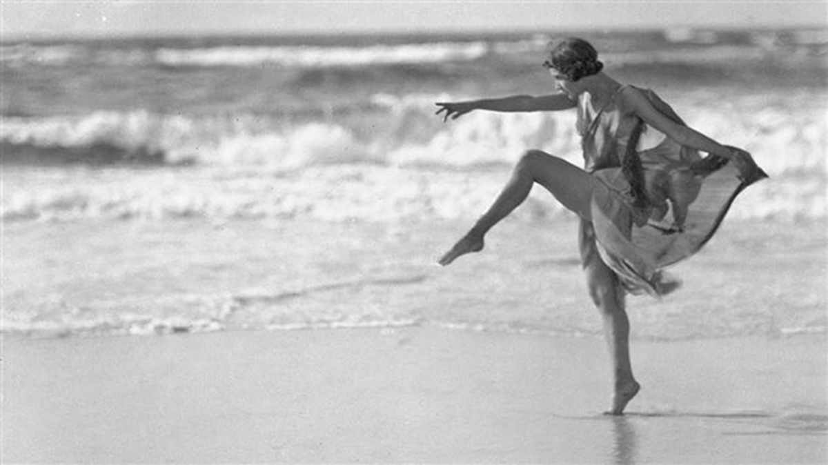 ProfesorJonk's tweet photo. "Bailar es vivir y vivir es bailar".
Isadora Duncan.
Artistas que admiramos.
#Efemeride #danza #coreografa https://t.co/oQkT1Vqtnm