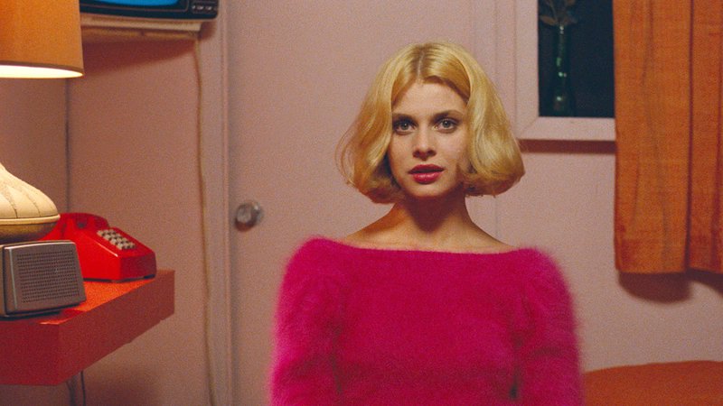 #OTD In 1984, Paris Texas wins the Palme d'Or at the Cannes Film Festival. While the Oscars were cooing over Amadeus, Cannes fell for Wim Wenders' road trip movie with recluse Harry Dean Stanton roaming the Southwest to find the lovely Nastassja Kinski. A fascinating movie.