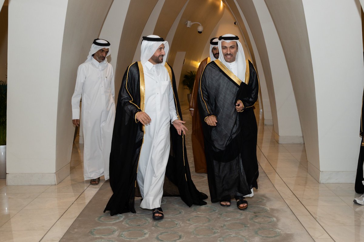 🇧🇭✈️ | وزير الإعلام البحريني يصل الدوحة

وصل سعادة الدكتور رمزان بن عبدالله النعيمي وزير الإعلام في مملكة البحرين الشقيقة إلى الدوحة، وذلك للمشاركة في الاجتماع الـ27 لأصحاب المعالي والسعادة وزراء الإعلام بدول مجلس التعاون المقرر انعقاده اليوم

#qatar | #قطر | #events | #فعاليات🇶🇦