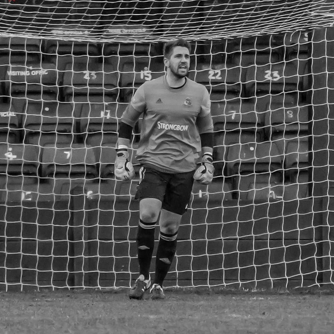 THAT feeling!

Not really one to do this on socials, but looking for a club and to hit the ground running again next season. Happy to prove my fitness after injury.

Itching to get the gloves back on 🧤⚽️

Any RT’s appreciated!