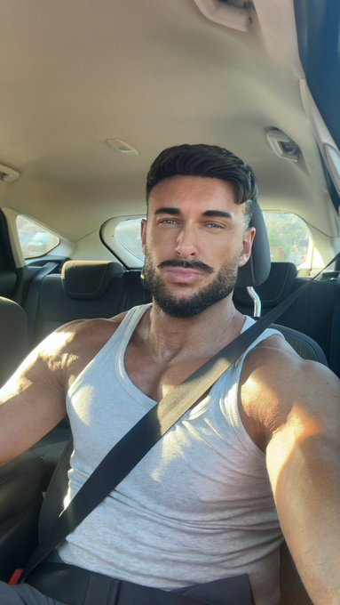 1 pic. Day vs night https://t.co/AvgO37KE8s