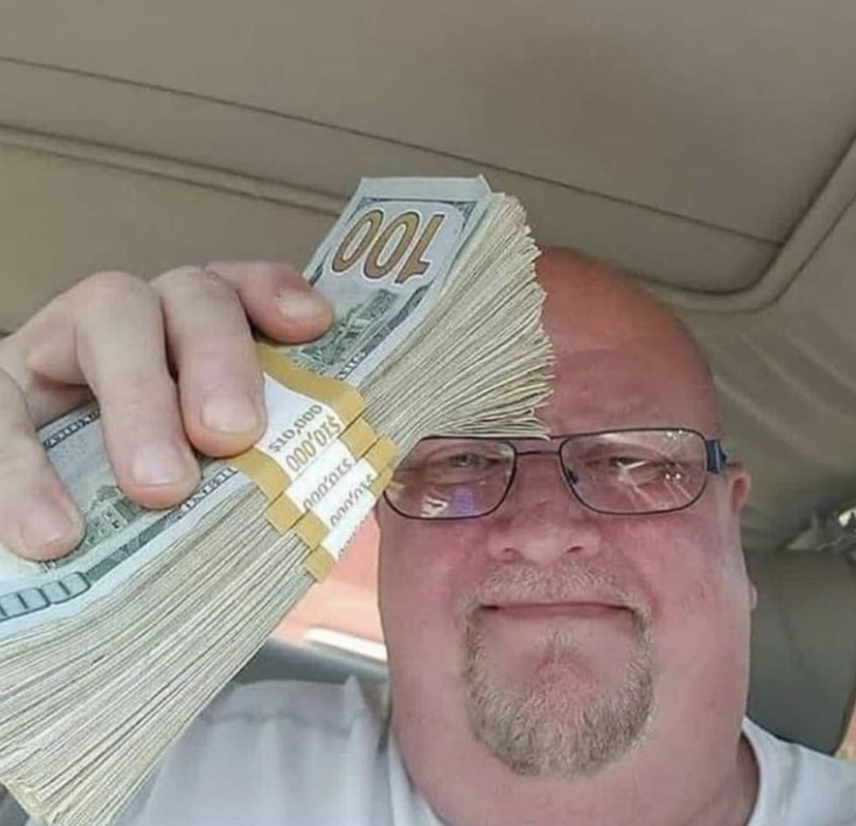 Good_Helper627's tweet image. Congratulations 🎉🎊 On your winnings Dear❤️