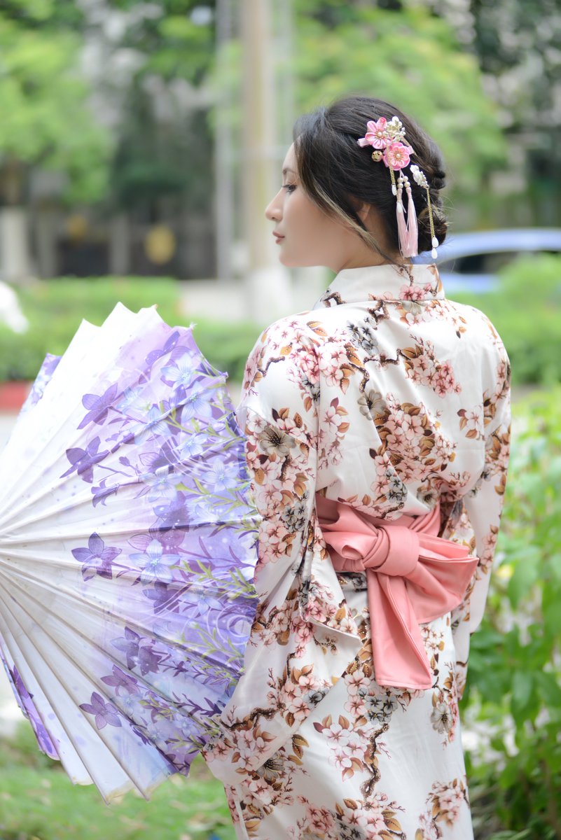 neyuhsama_'s tweet photo. A bit of Japanese Neyu on Yosakoi Sunday 📷
I created this yukata by myself, from highest quality fabric! (but it's expensive~~ 😅😅)

#neyuhcosplay #yukata https://t.co/jMZWVs1yan