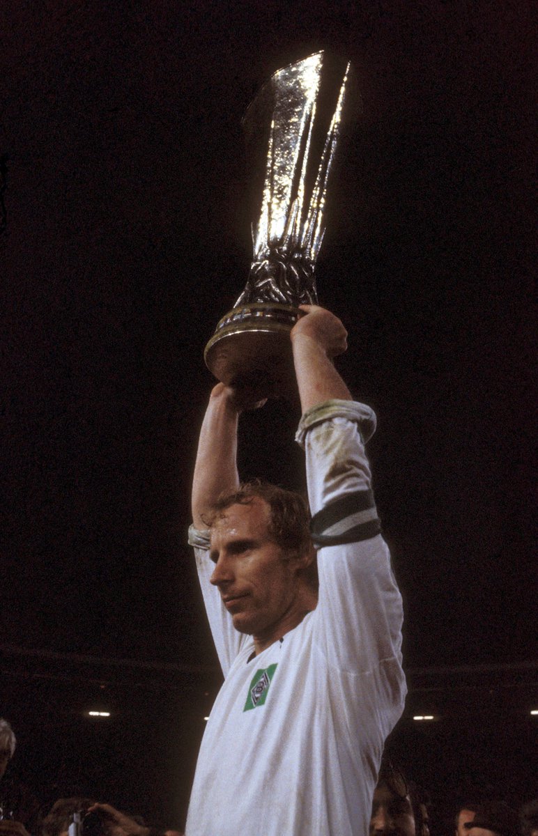 Heute vor 4️⃣5️⃣ Jahren holten wir durch einen 1:0-Sieg im Rückspiel des UEFA-Pokal-Finales gegen Roter Stern Belgrad unseren zweiten Pokalsieg der Vereinsgeschichte 🏆

#dieFohlen