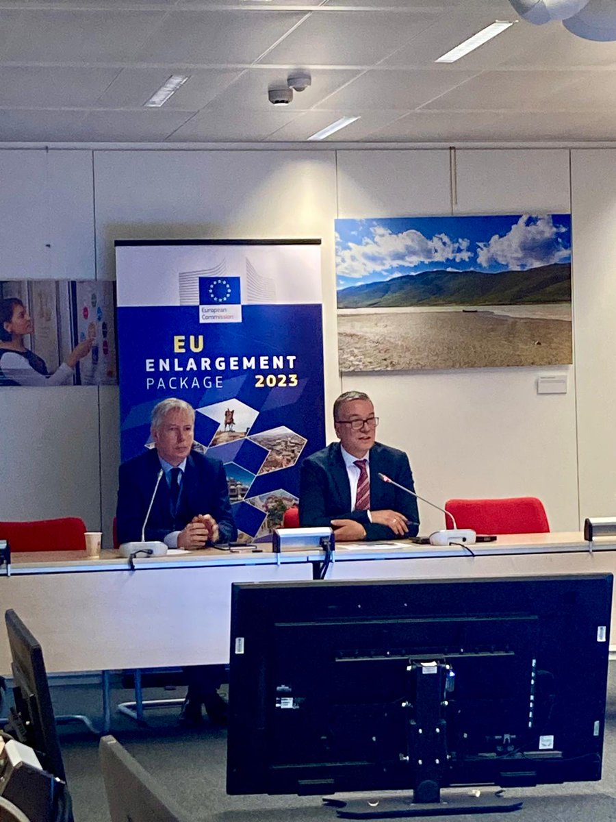 Learning more about EU's Neighbourhood and Enlargement policies during our visit at @eu_near yesterday. Thank you for having us! #EUDiplomacy