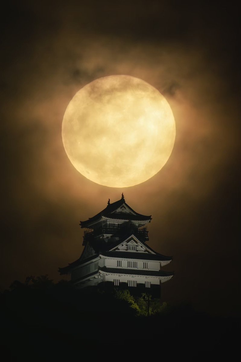 満月の夜に魔王城へと変わる岐阜城。