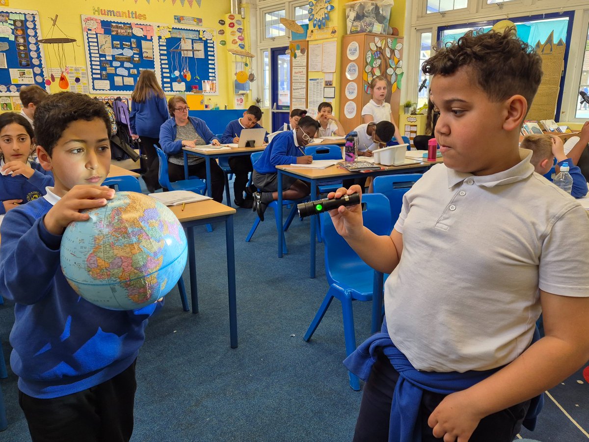 Tower Hill Class have really enjoyed learning about Earth and Space. Last week, they found out about day and night using a torch and a globe.