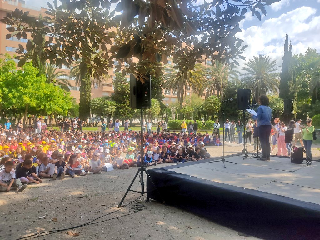 Biblioteca Pública Tarragona tweet media
