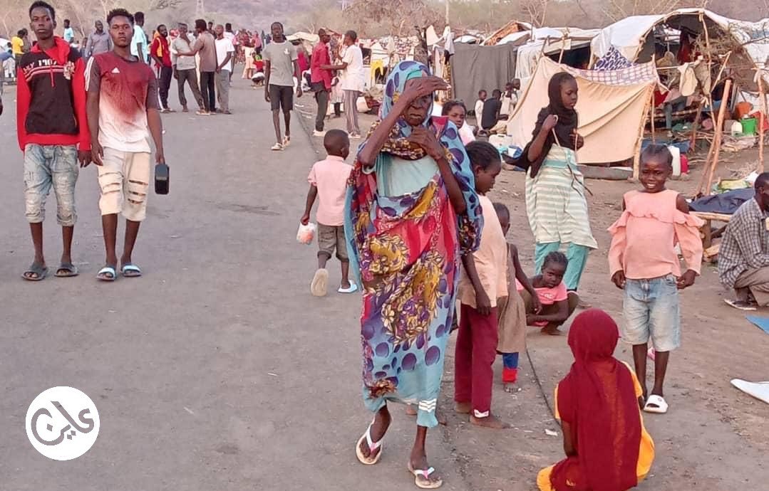 AyinSudan's tweet photo. الحرب تدفع بآلاف السودانيين للحصار وسط غابات إثيوبيا 
يواجه أكثر من 6 آلاف لاجئ سوداني عالقين وسط غابة في إقليم الأمهرة بدولة إثيوبيا، خطر الموت جوعاً بعد أن نفد ما لديهم من طعام ودواء، في ظل غياب تام لكافة أشكال التدخلات الإنسانية.
لقراءة https://t.co/Ai2tCzqBSS
#شبكة_عاين
#عاين https://t.co/J4DXJPEvfn