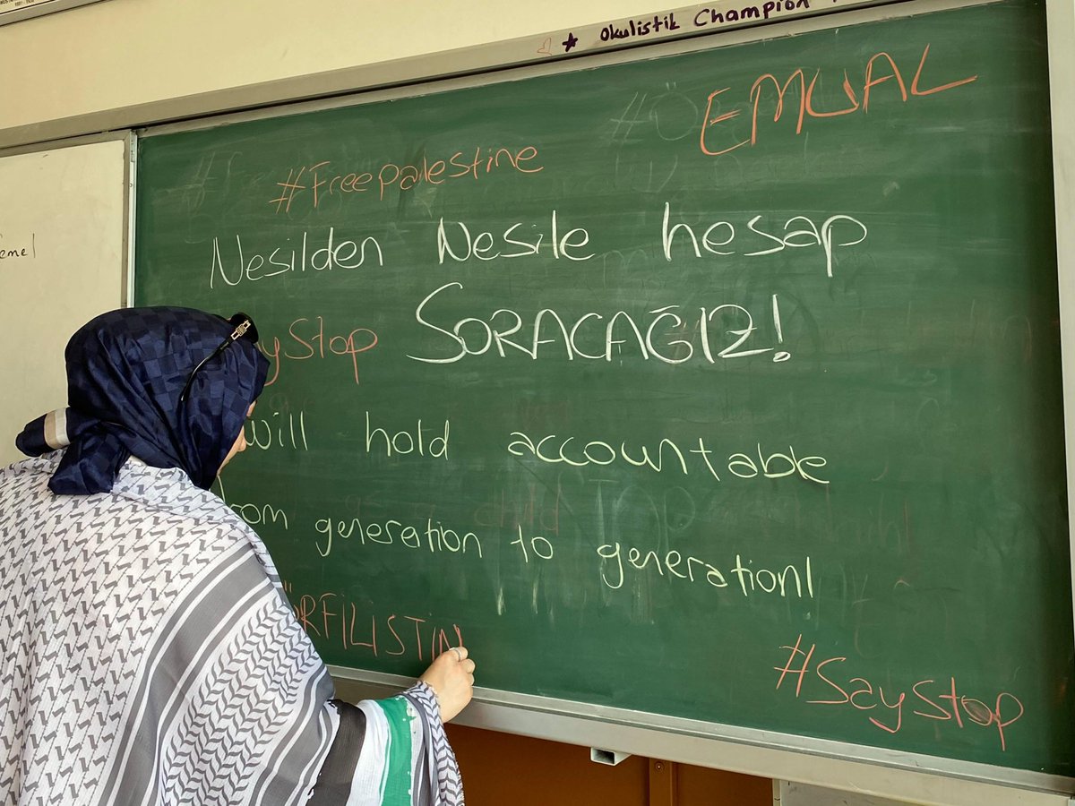 yenisecmenaydin's tweet photo. Ders: İnsanlık
Konu: Filistin’i Anlamak
Filistin elbet bir gün özgürlüğüne kavuşacaktır. 🇵🇸🇹🇷
#SayStop
#WriteToBoardForPalestine https://t.co/DilgWoF1WR